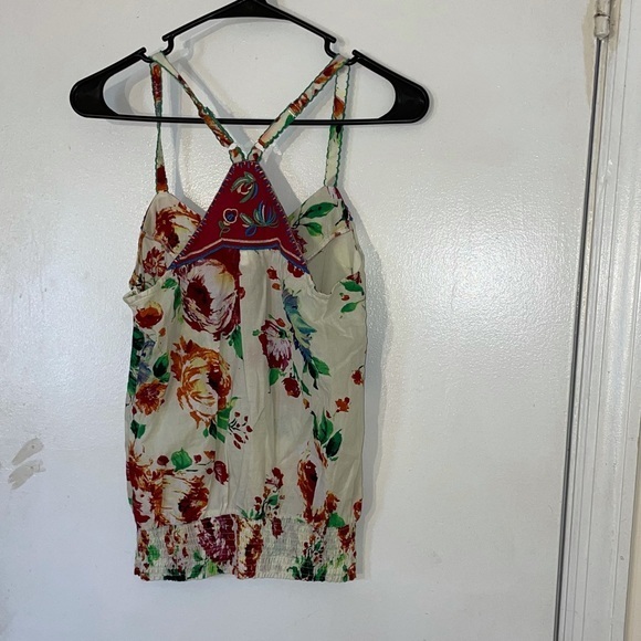 Bundle Alert 🚨 2 Floral Spring Top  Size Small - Picture 10 of 15